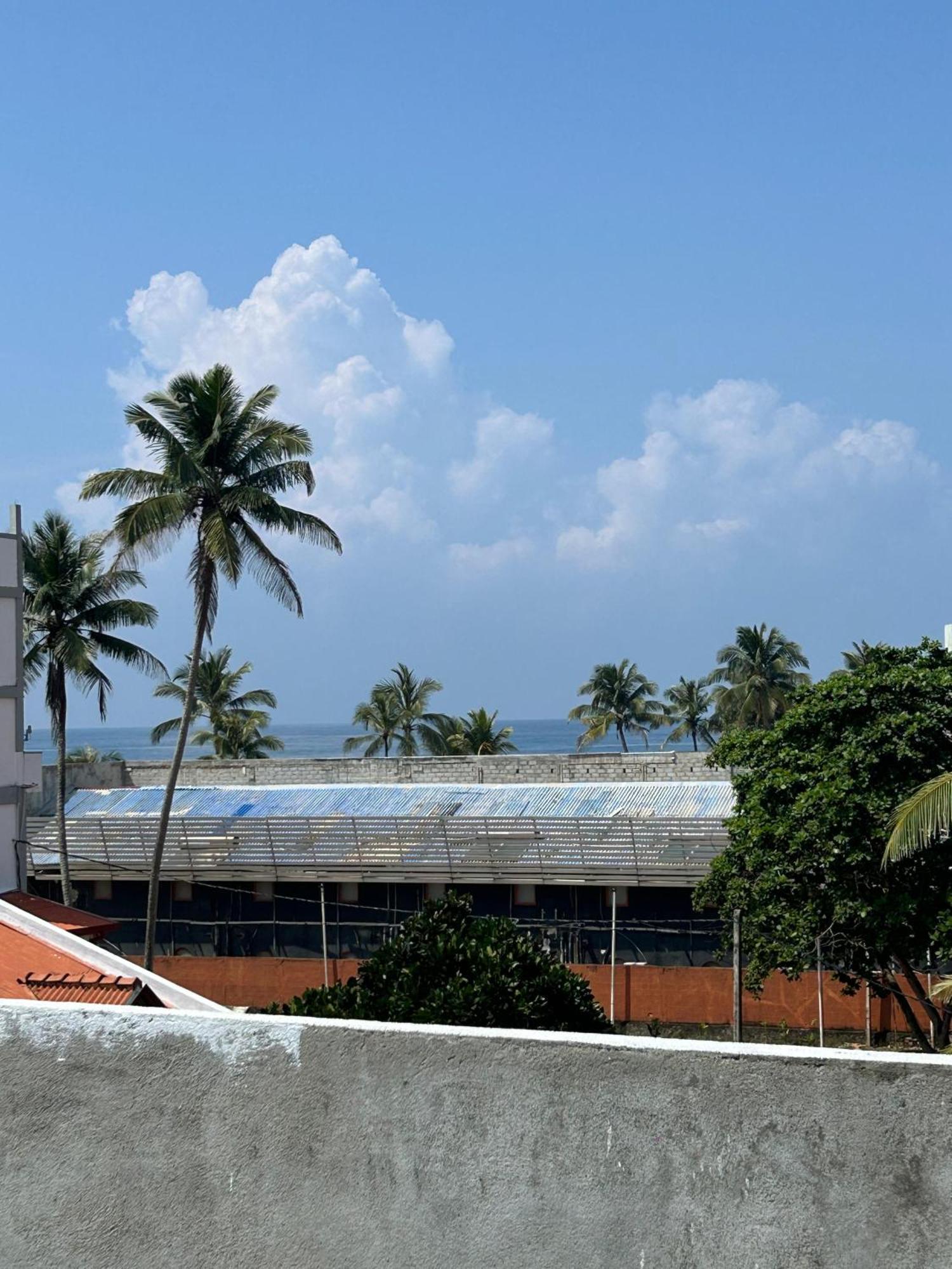 White House & Sea Food Restaurant Hostel Hikkaduwa Luaran gambar